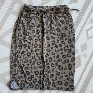High waisted super soft cheetah skirt.